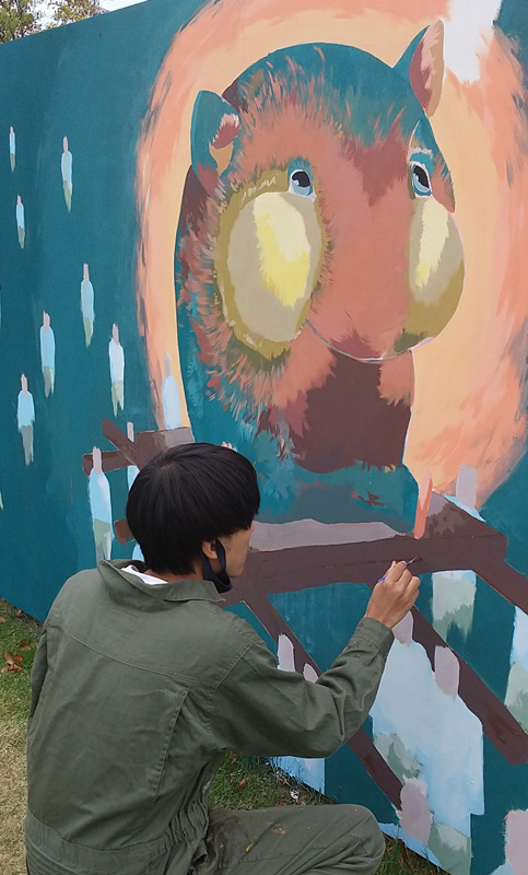 イベント】稲荷公園フリーアートキャンバス、鋭意制作中／芸術文化学部