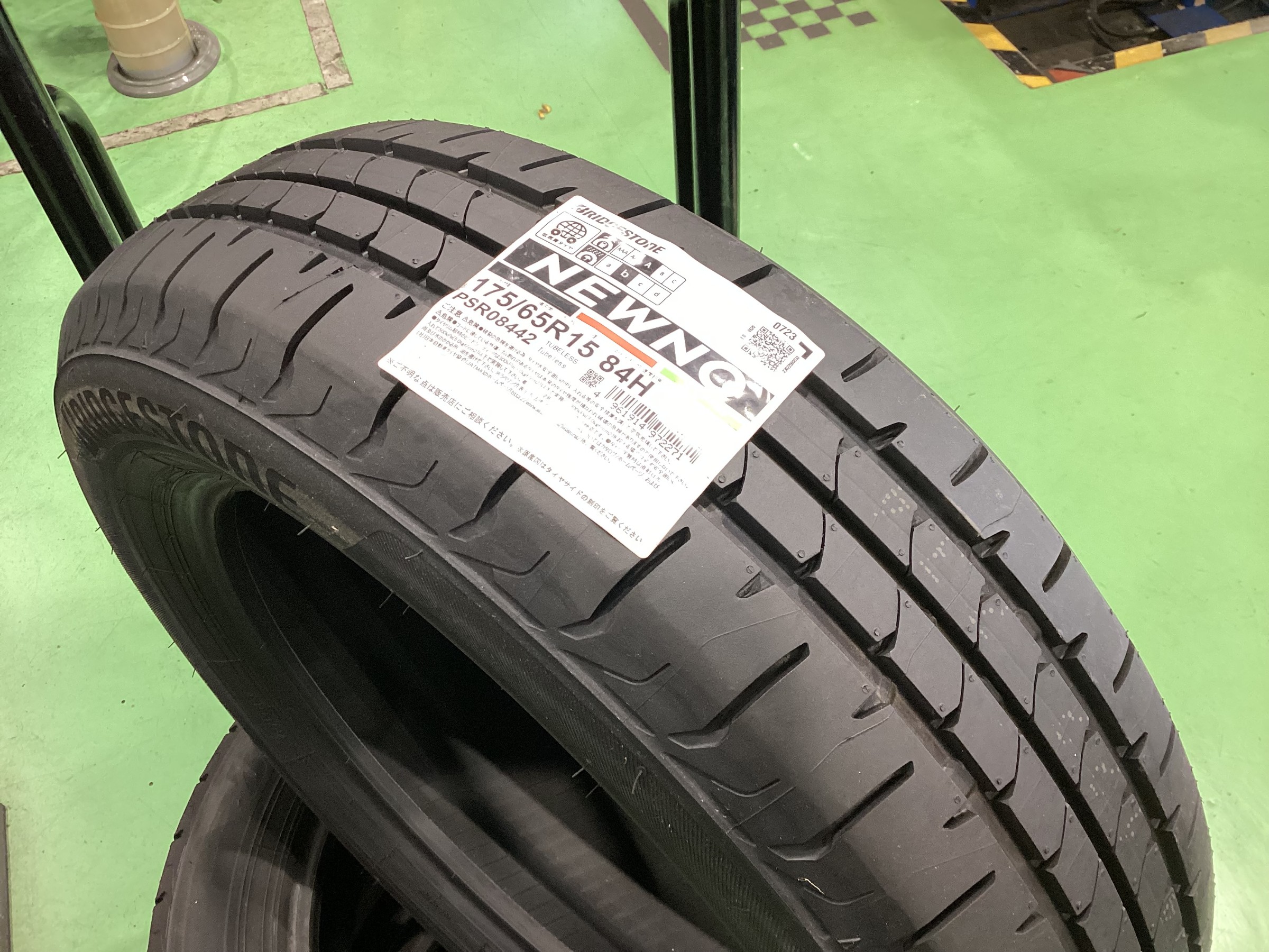 ブリヂストン人気の新商品！！【 NEWNO ニューノ 175/65R15 】を