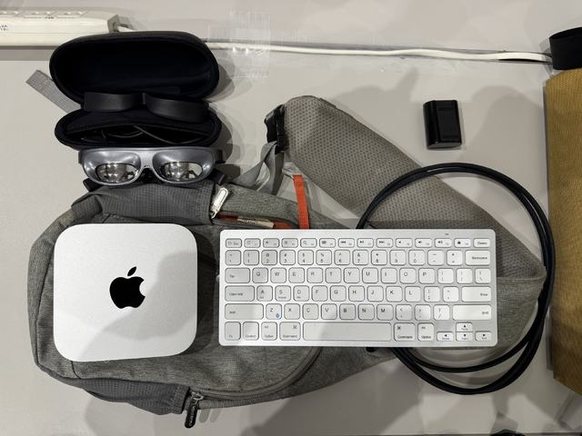 史上最軽量Mac」M4 Mac miniセットを背負って外に持ち出し使ってみた