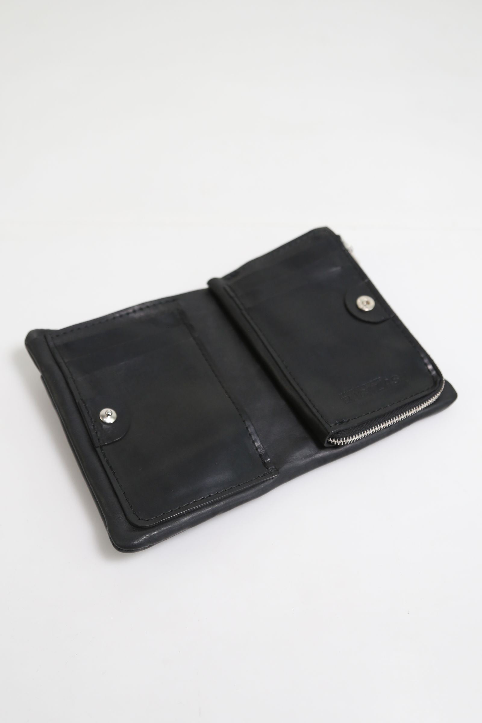 ISAMU KATAYAMA BACKLASH - GUIDI CALF COMPACT MULTI WALLET
