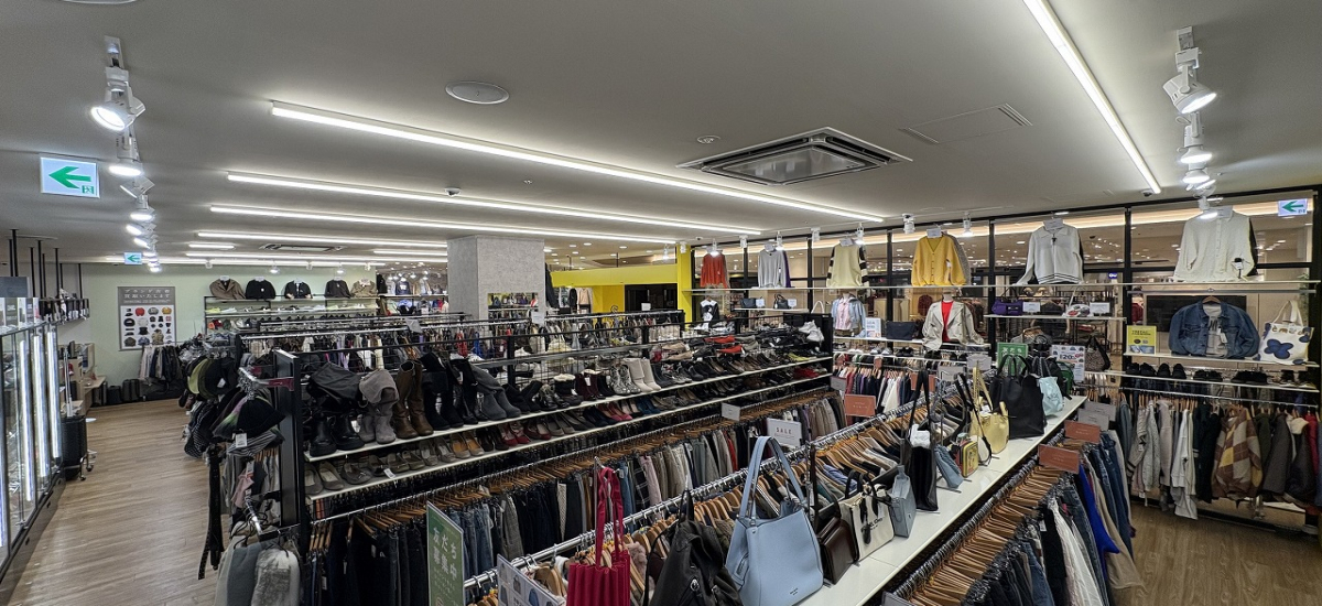 中古・古着通販】machatt (マチャット) メタリックパフスリーブ