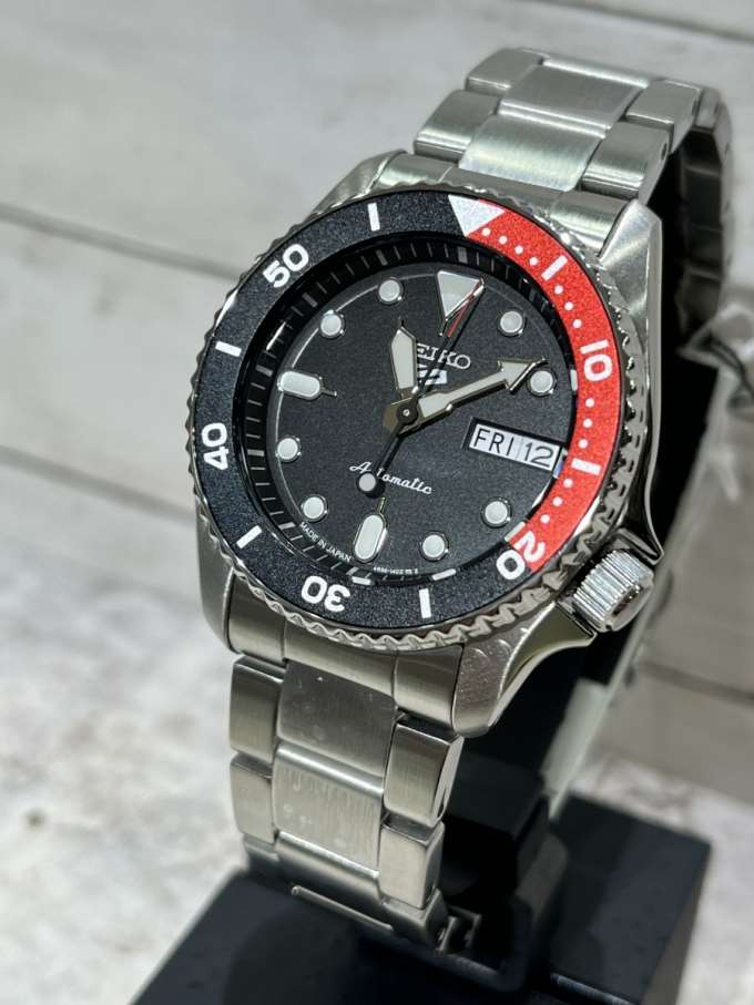 SEIKO 5 SPORTS】特注カラー ! 限定数300本！！ 【Junksルクア店