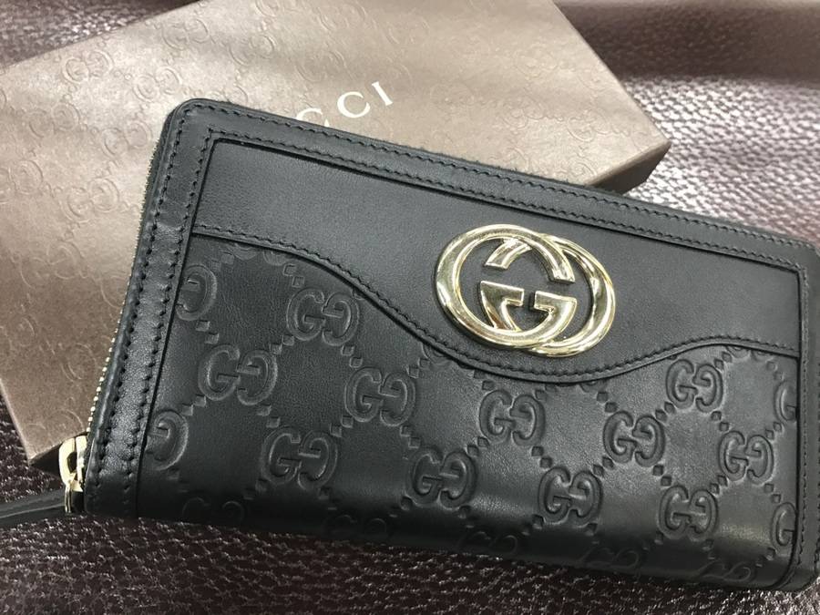 最上級の品質を。GUCCI(グッチ)シマ ラウンドファスナー長財布。｜2017