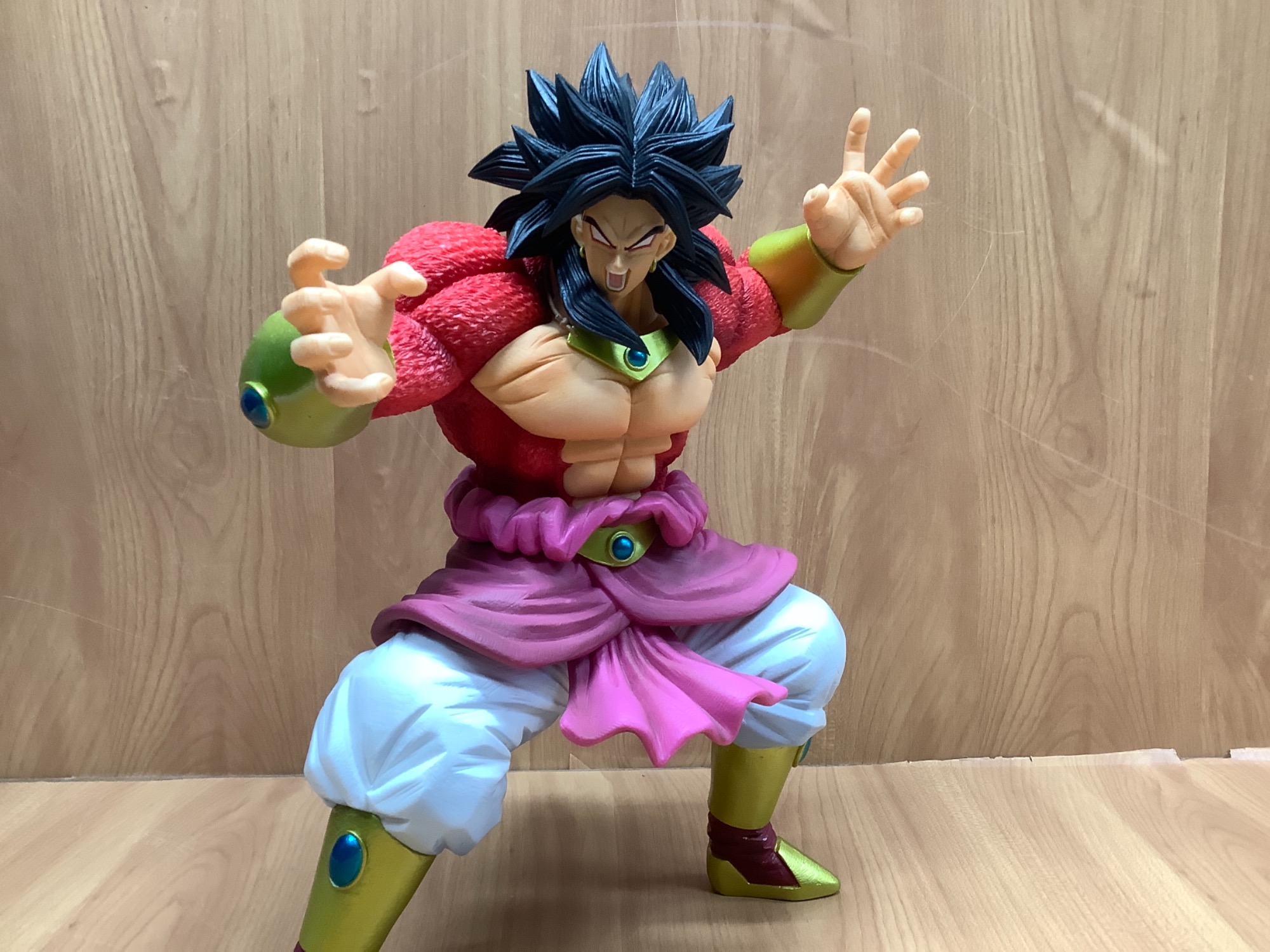 圧倒的サイズ！】ドラゴンボールより一番くじ ブロリー 超サイヤ人4が