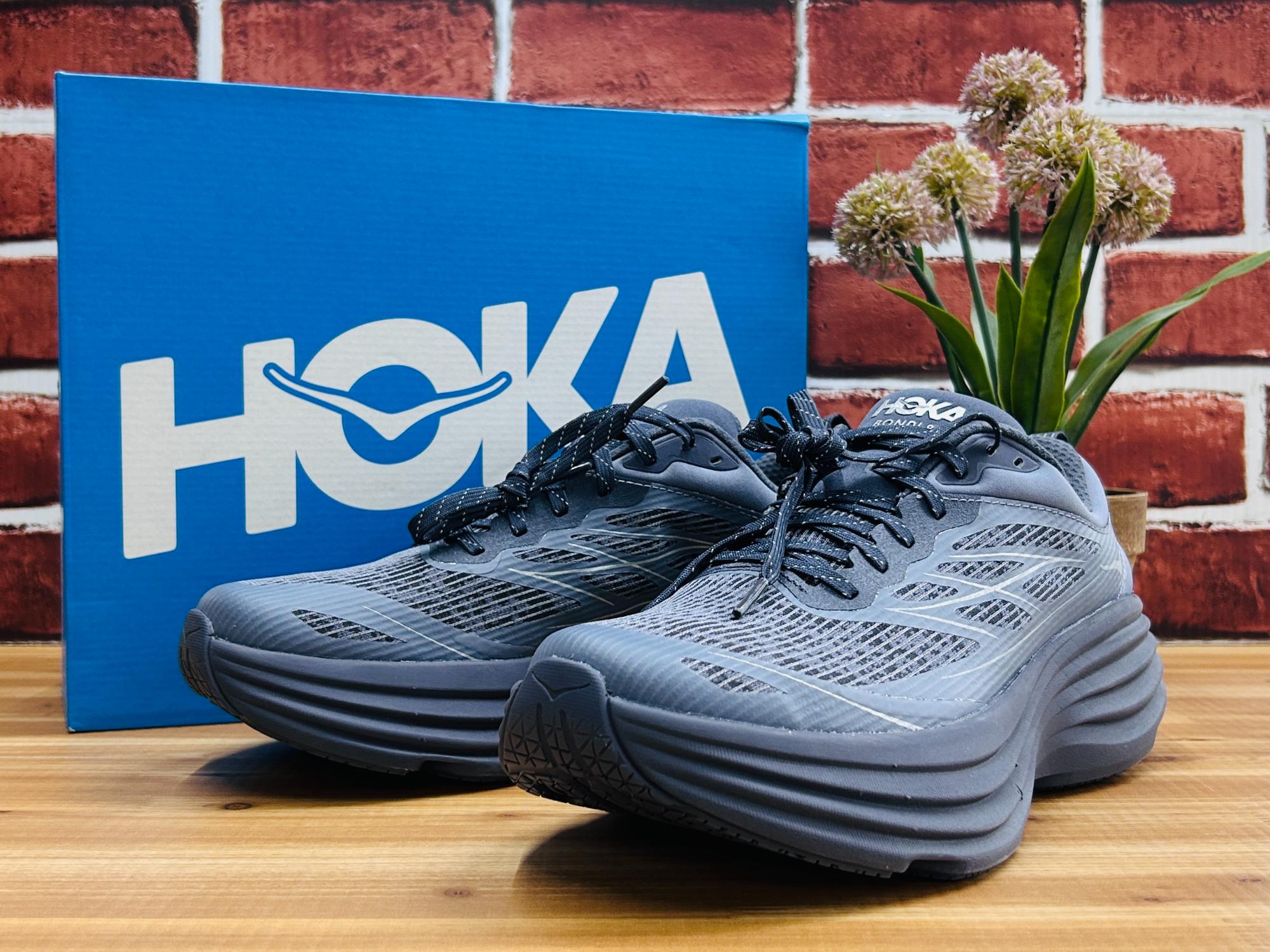 スニーカー買取強化中】HOKA（ホカ）のスニーカー“ BONDI 8 TS CAGED