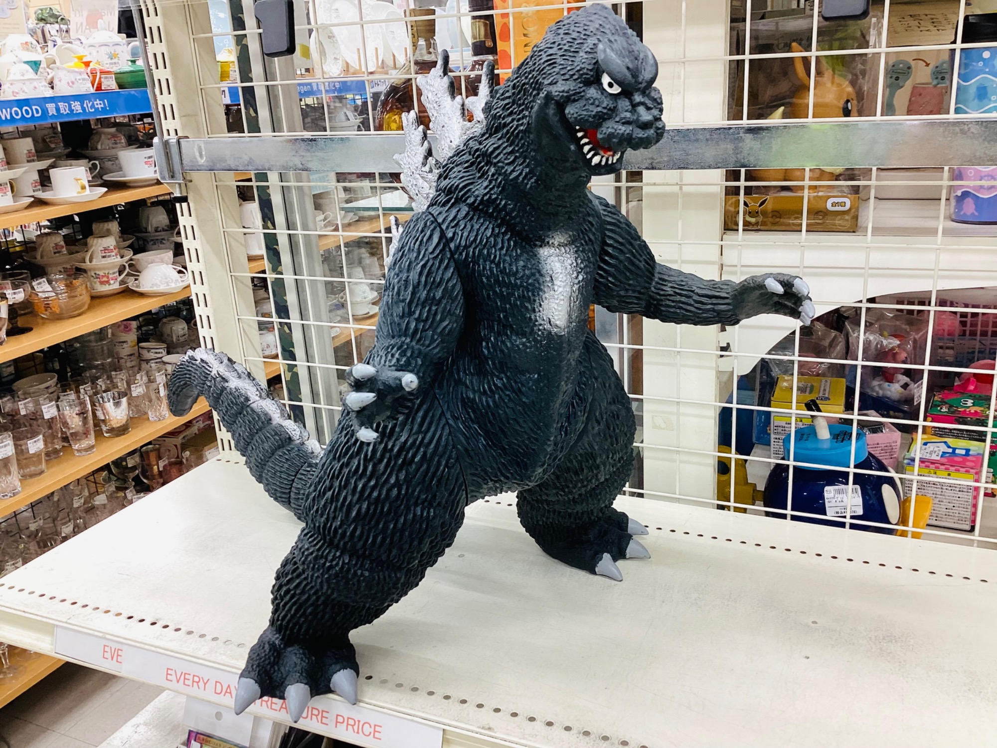 全長80cm!!ポピー製の巨大ゴジラ入荷致しました!!｜2024年07月16日