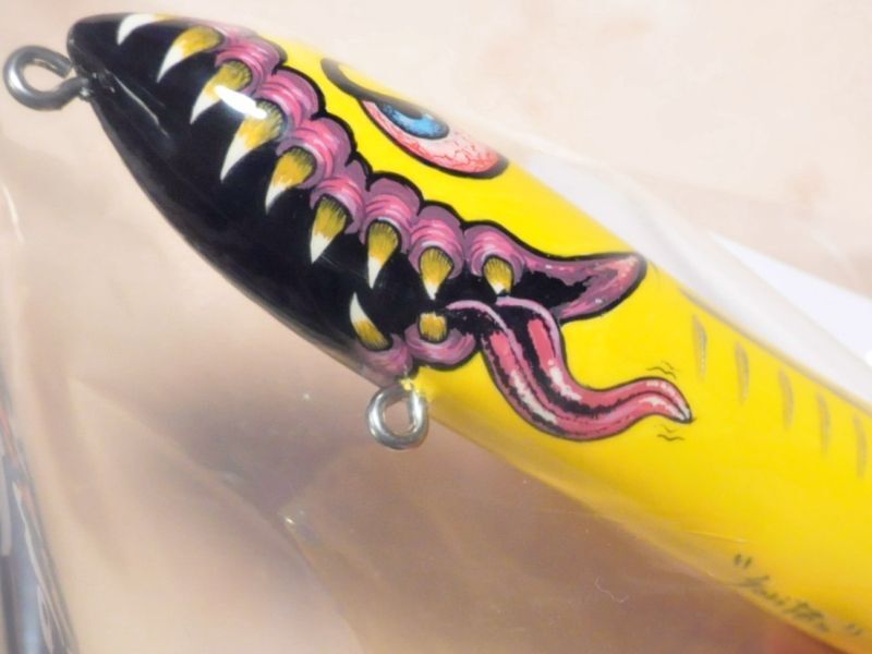 ハウリンウルフ ソリペン：釣り助オリジナル XRY 濃いめイエロー 充血