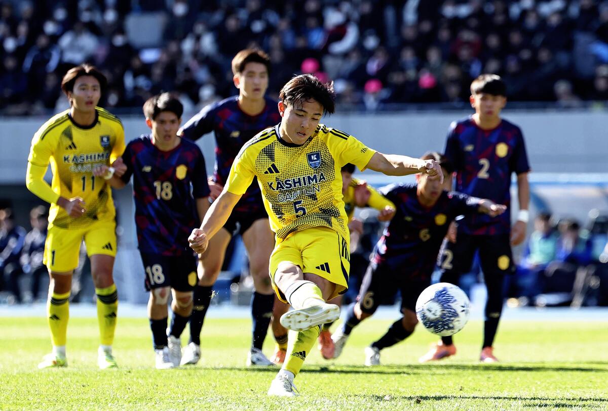 鹿島学園が17大会ぶり準決勝進出、尚志も4強入り…全国高校サッカー