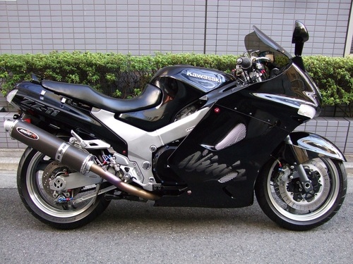ZX-11 ( KAWASAKI ) | 東京都上野のバイク街にあるバイクショップ