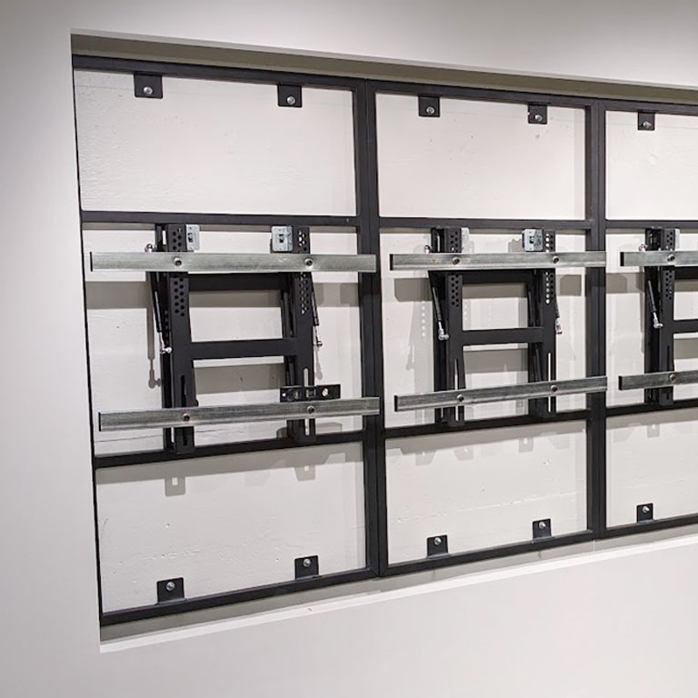 マルチディスプレイ用壁面取付油圧式ブラケット YSD-PB | ヤマトサイネージ