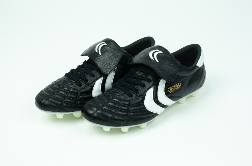 YASUDA】100足限定でロングタン・オールカンガルーのスパイクを発売