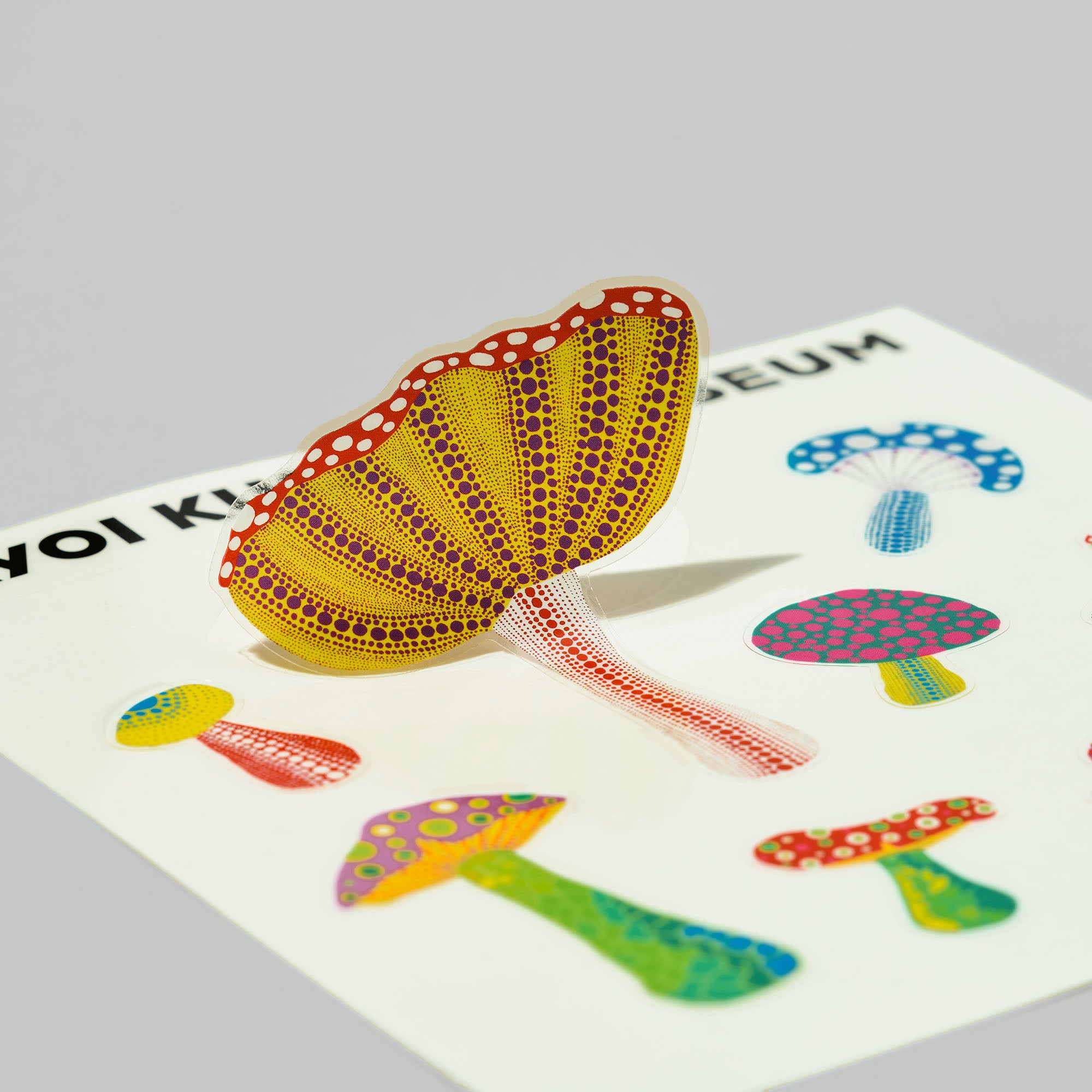 ステッカー 毒きのこ｜草間彌生 アートグッズ公式オンラインストア