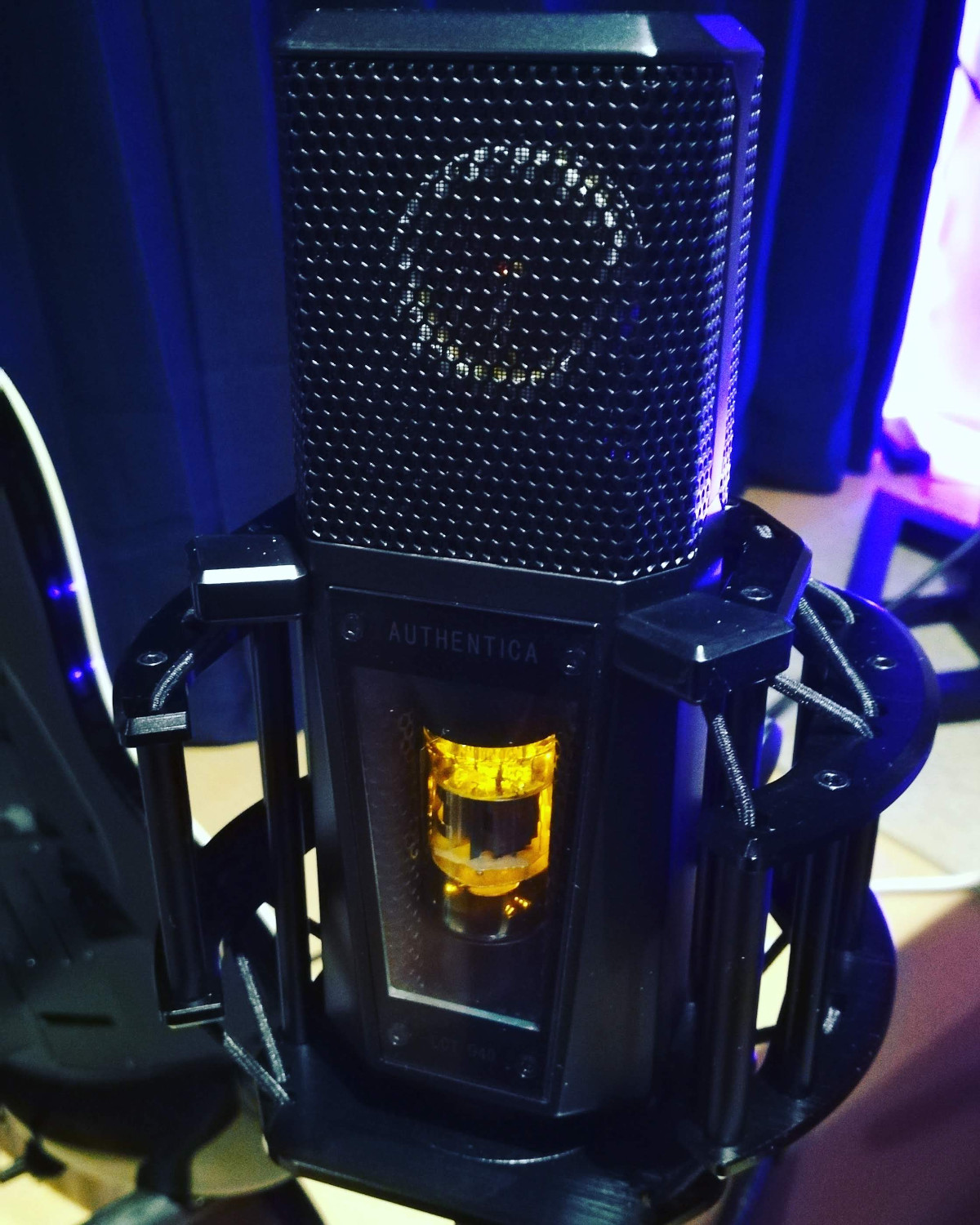 LEWITT ( ルウィット ) LCT 940 FET＆真空管 コンデンサーマイクが最高