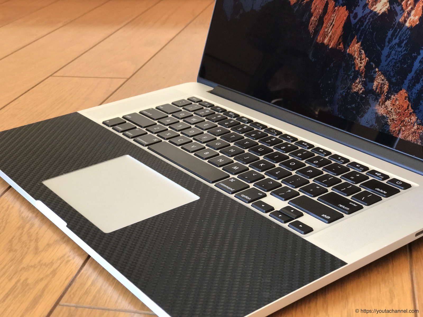 レビュー】15インチ「MacBook Pro Retina（Mid 2015）」開封レビュー