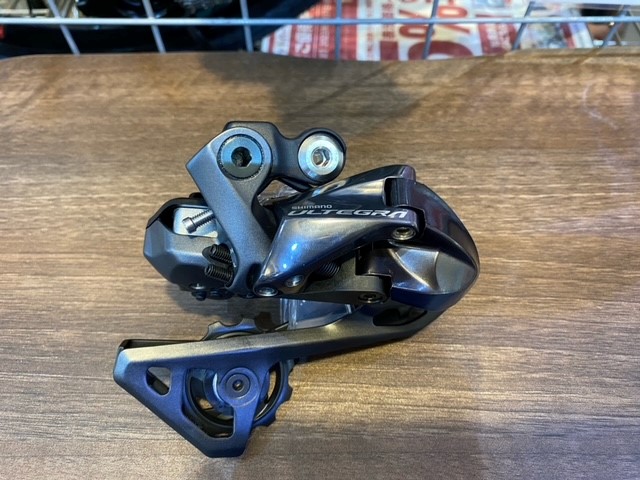 ITEM】旧型のULTEGRA Di2 リアディレイラーが緊急入荷！ | 入間で