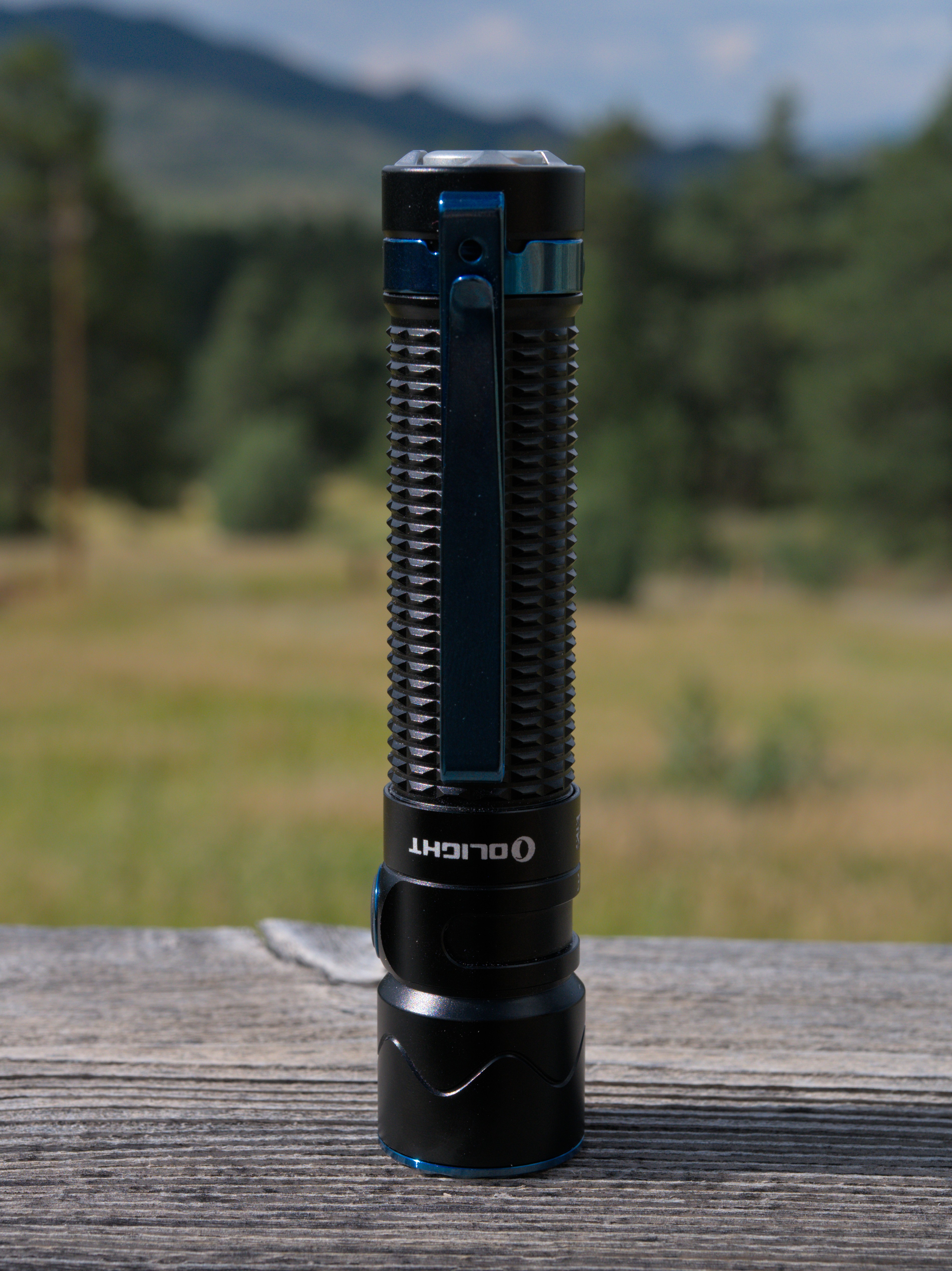 Review: Olight Warrior Mini 2 - a tactical EDC light with an