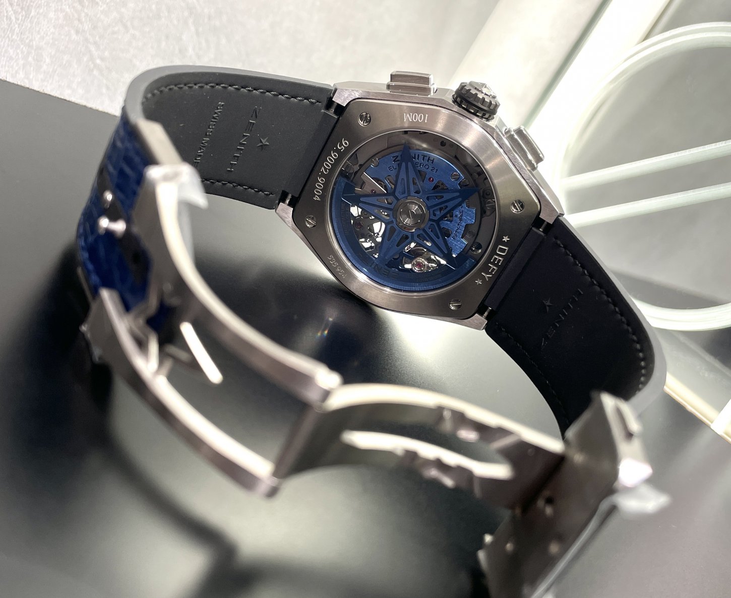 高性能クロノグラフに圧倒！『デファイ エル・プリメロ21』 – ゼニス