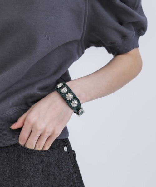 TOGA（トーガ） バングル 「TOGA TOO/トーガトゥ」Concho leather