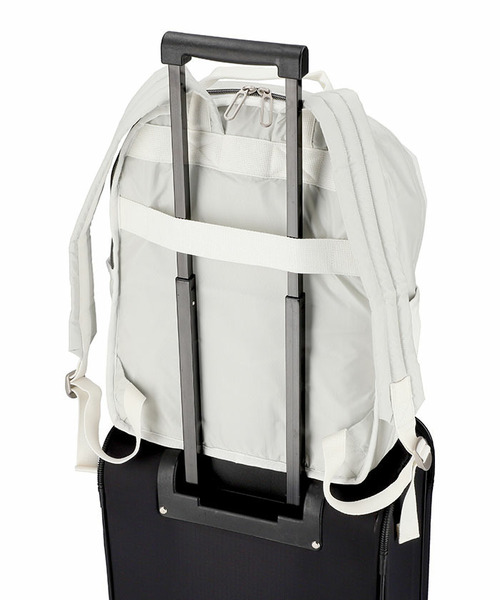 LeSportsac（レスポートサック） デイバック リュック ESSENTIAL