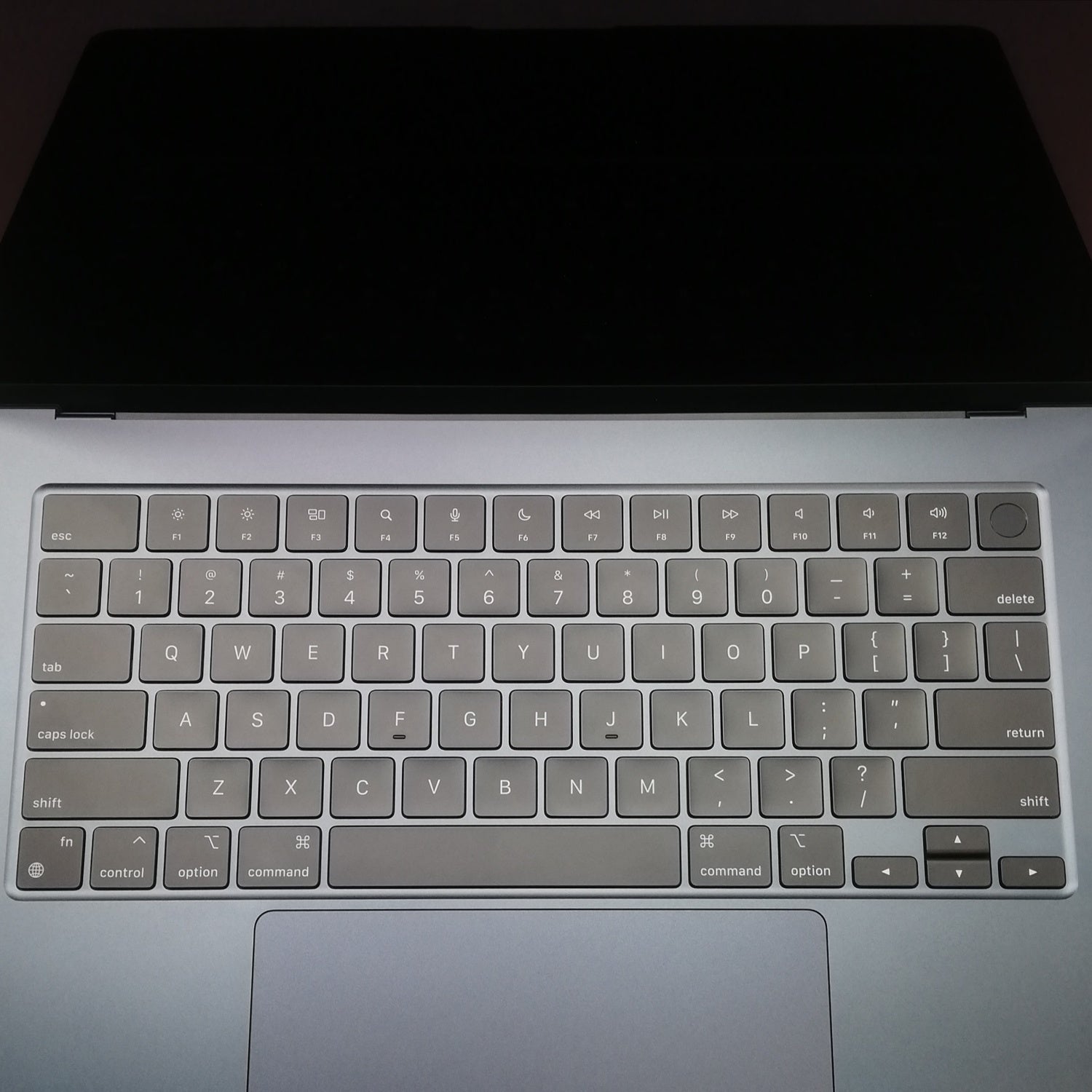 MacBook 中古 販売】MacBook Air M3 / 15インチ / 2024 / 24GB / 1TB