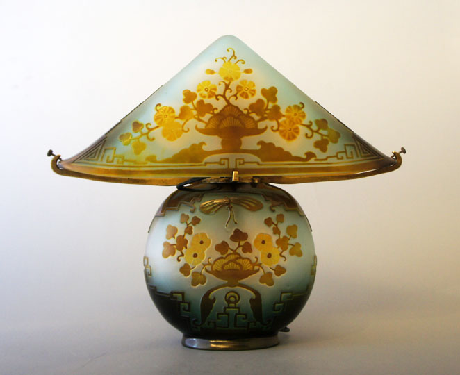 エミール・ガレ「シノワズリ 花蝶文 ランプ」《アンティックかとう》