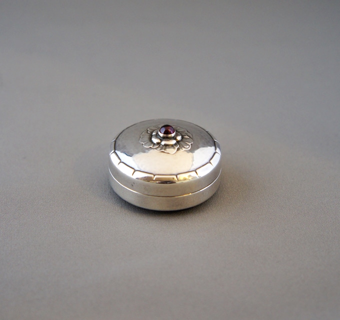 ジョージ・ジェンセン「ピルケース」《アンティックかとう》