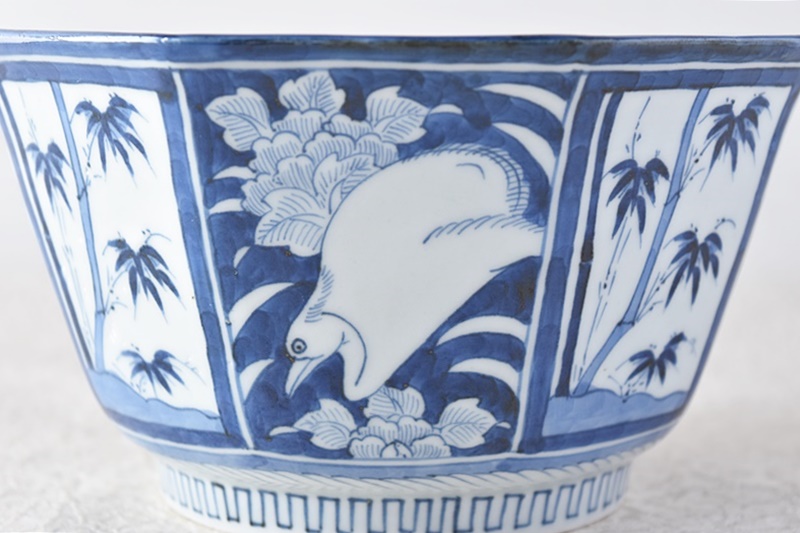 古伊万里 染付 鷺と牡丹 竹林 八角鉢 - 生活骨董と古布のアンティーク