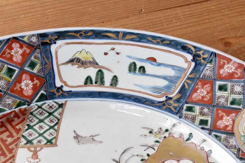 古伊万里 色絵 壺に菊花 生け花の図 亀甲模様に龍 45.5㎝ 大皿 - 生活