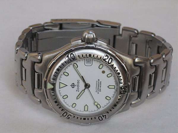 ゾディアック プロフェッショナル200M ダイバー オートマチック
