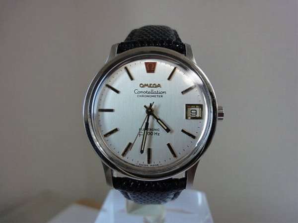 オメガ コンステレーション エレクトロニック f300 音叉時計 希少な