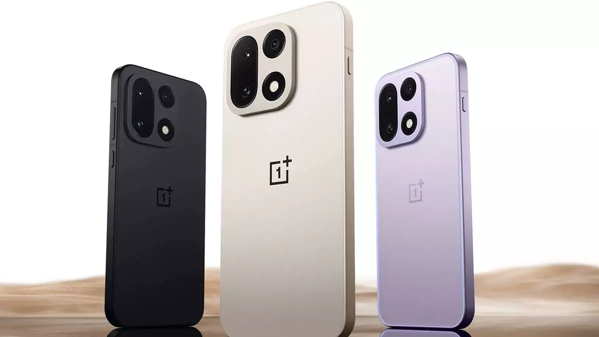 OnePlus 15発表：ハッセルブラッドを奪われゲーム特化へ転身した