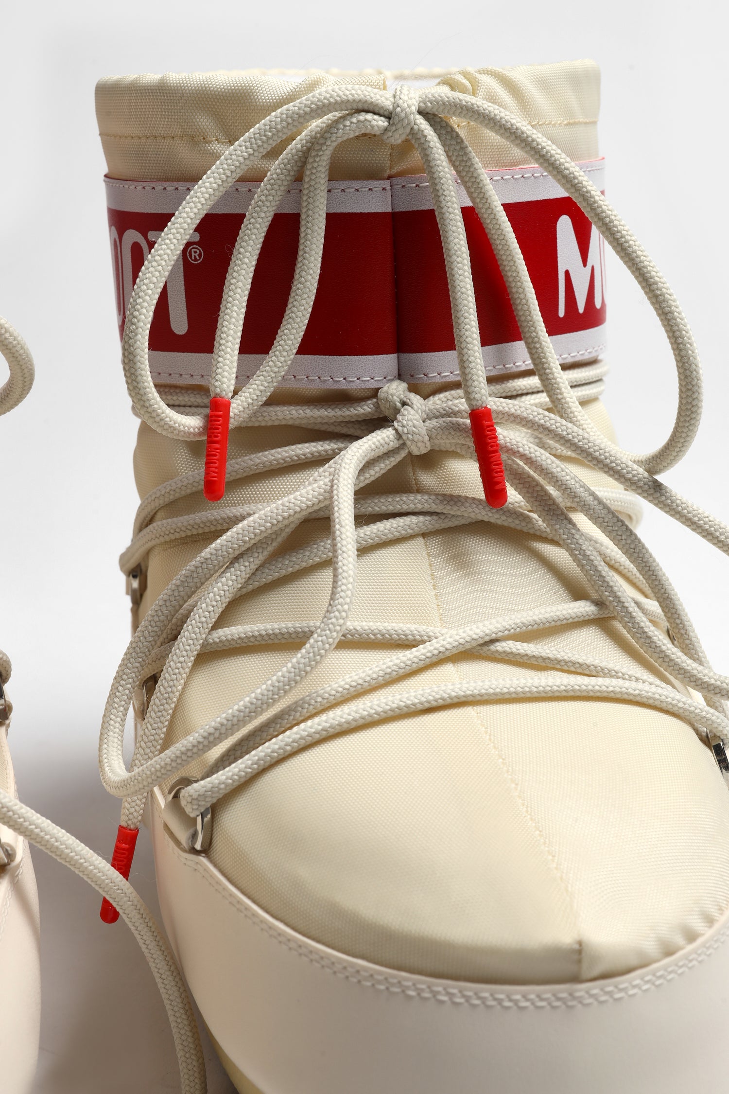 Moon Boot Icon Low 'Heart' in Cream – anitahass.com