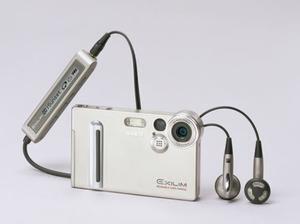 ASCII.jp：カシオ、カードサイズデジカメ“EXILIM”に200万画素モデル