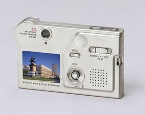 ASCII.jp：カシオ、カードサイズデジカメ“EXILIM”に200万画素モデル