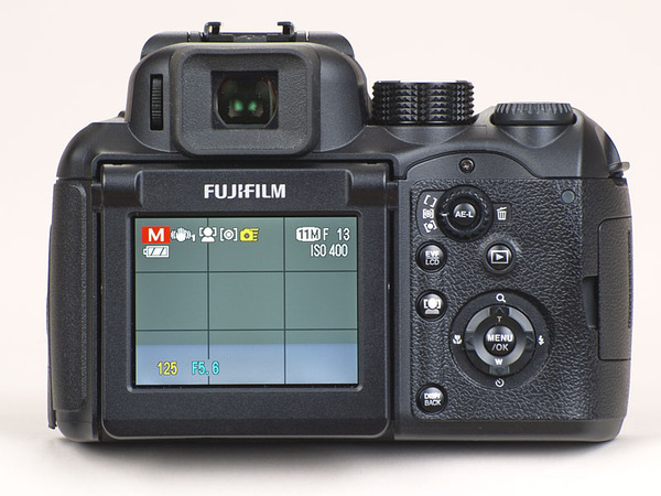 ASCII.jp：ダイナミックレンジを広げたハイエンドモデル 富士フイルム