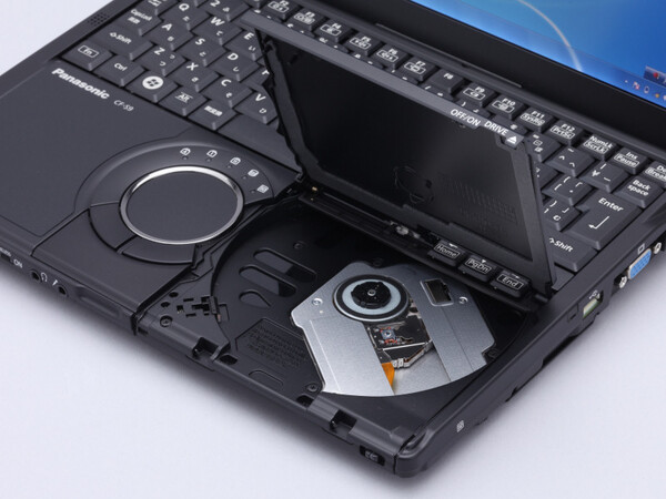 ASCII.jp：Core i5/i7でパワーアップ 新Let'snote S9の実力は？ (1/3)