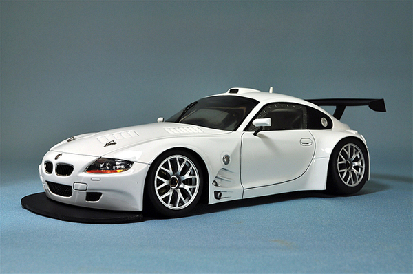 ASCII.jp：GSRからついにBMW Z4の組立キットがリリース！