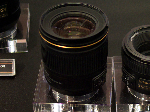 ASCII.jp：スマホでリモート撮影できるニコンの一眼「D3200」登場