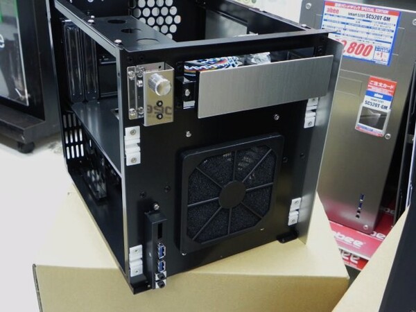 ASCII.jp：ダブルデッキ構造採用のアビー製Mini-ITXPCケースが発売