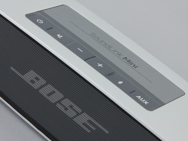 ASCII.jp：恐ろしいほど低域が出るBOSEのSoundLink Mini (1/4)