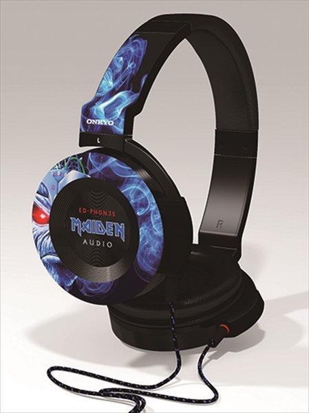 オンキョー のアイアンメイデン柄のヘッドフォンです。