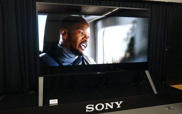 ASCII.jp：100V型で700万円！ ソニー「ブラビア」で超高性能4Kテレビが登場