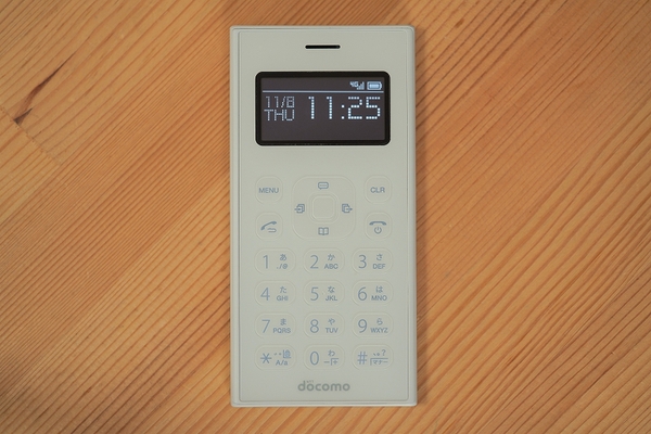 ASCII.jp：ドコモ「ワンナンバーフォン」レビュー！ 裏技でiPhoneとも