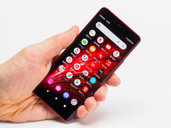 ASCII.jp：防水＆FeliCaにも対応した楽天独自のスリム5Gスマホ