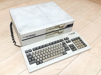 PC-9801シリーズ初となる2HDドライブを内蔵した「PC-9801M2」 - AKIBA