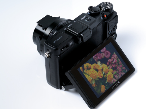 特別企画：旅×カメラ：OLYMPUS STYLUS XZ-2（その1） - デジカメ Watch