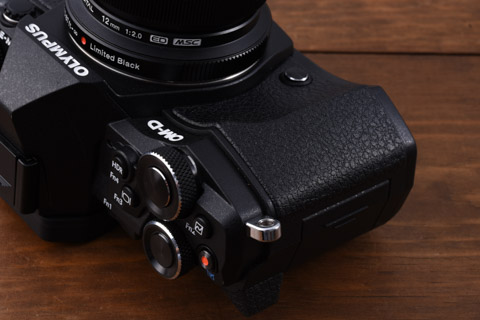 特別企画：旅×カメラ：OLYMPUS OM-D E-M5 Mark II - デジカメ Watch Watch