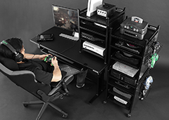 バウヒュッテから据え置きゲーム機を最大4台収納できるラックが登場