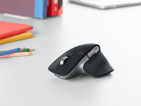 スペースグレイで彩られたMac向け「MX Master 3」と「MX Keys」が登場