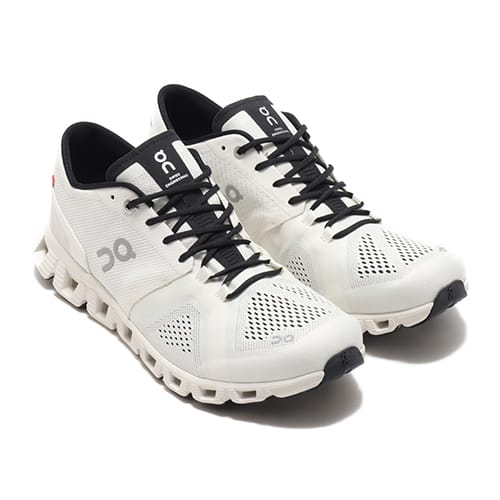 On Cloud X White/Black（オン クラウド エックス-ホワイト） | atmos